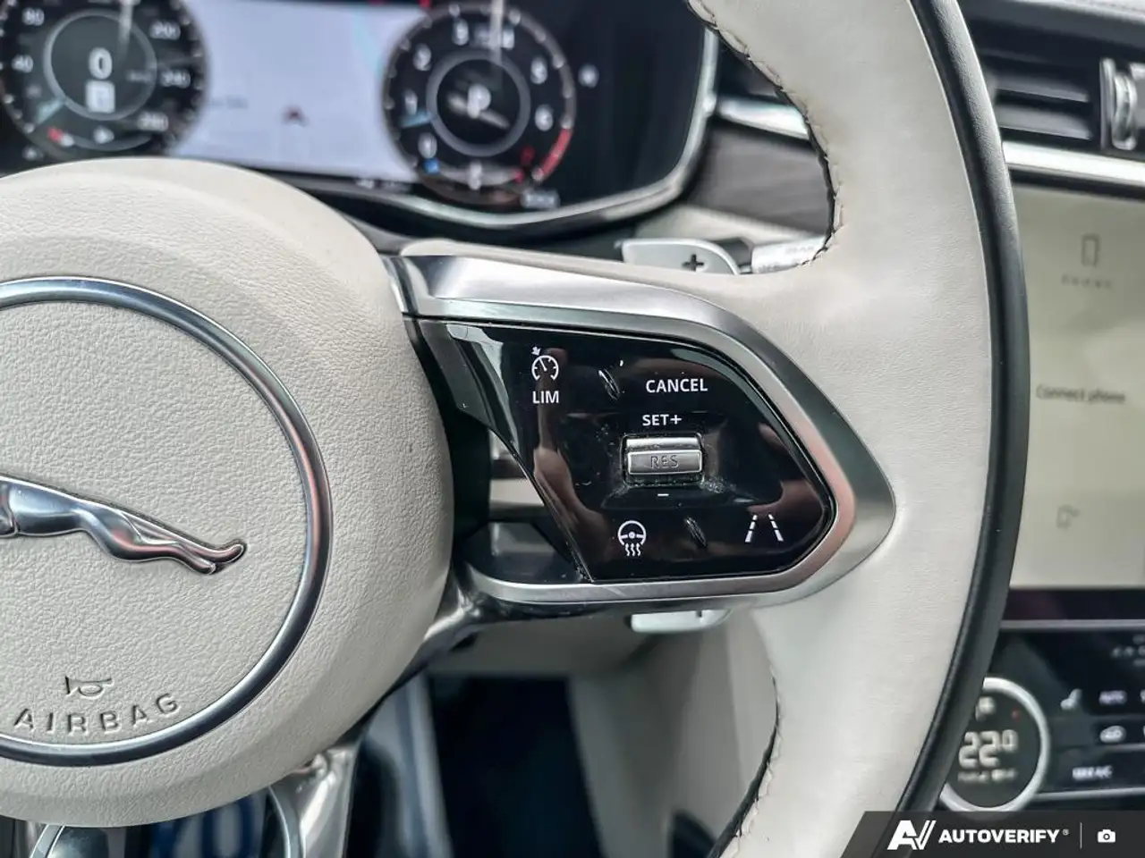 Jaguar F-Pace снимка Jaguar F-Pace