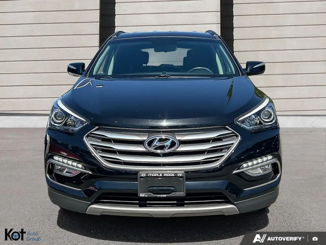 Hyundai SANTA FE photo Hyundai SANTA FE