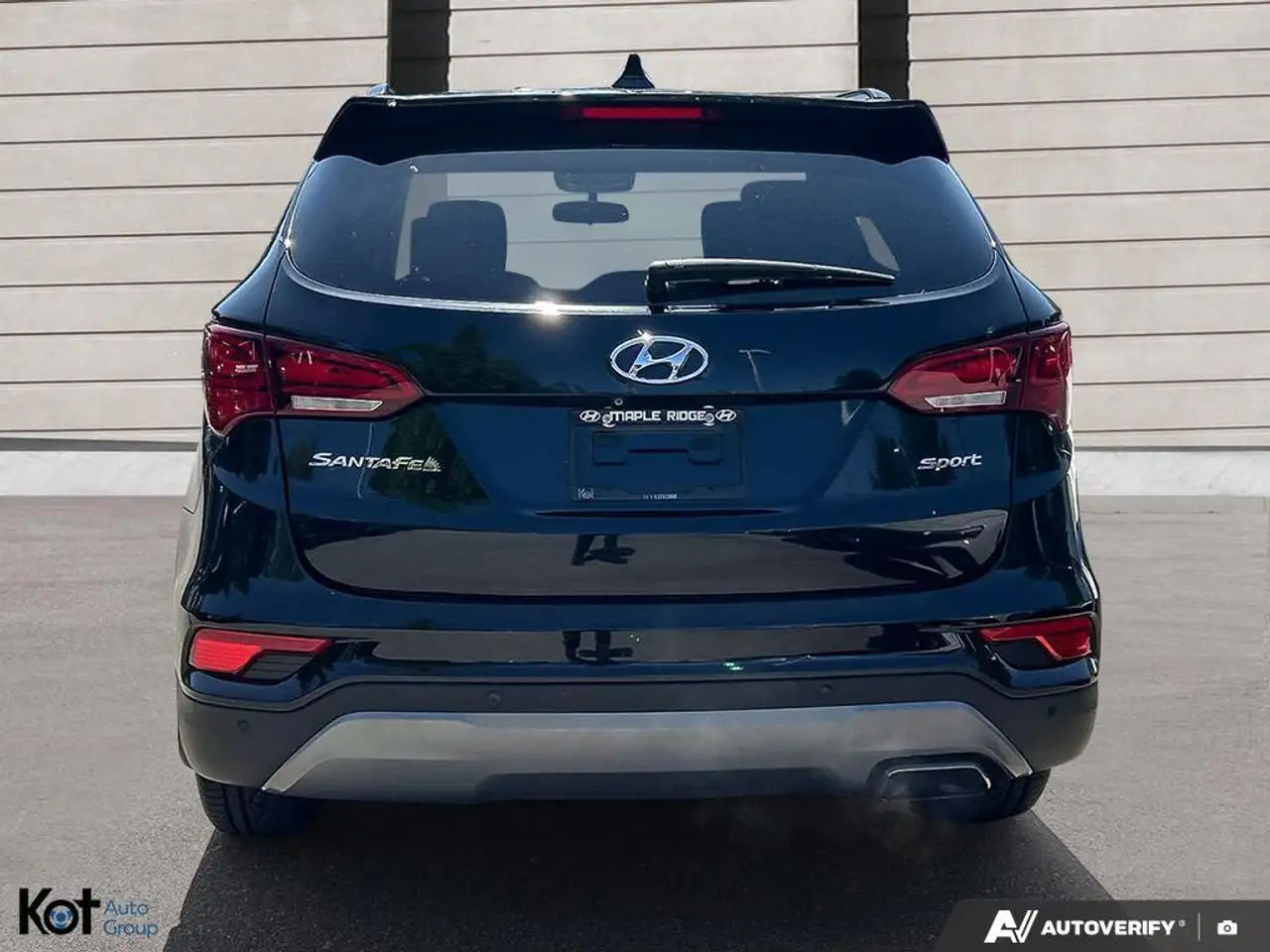 Hyundai SANTA FE photo Hyundai SANTA FE