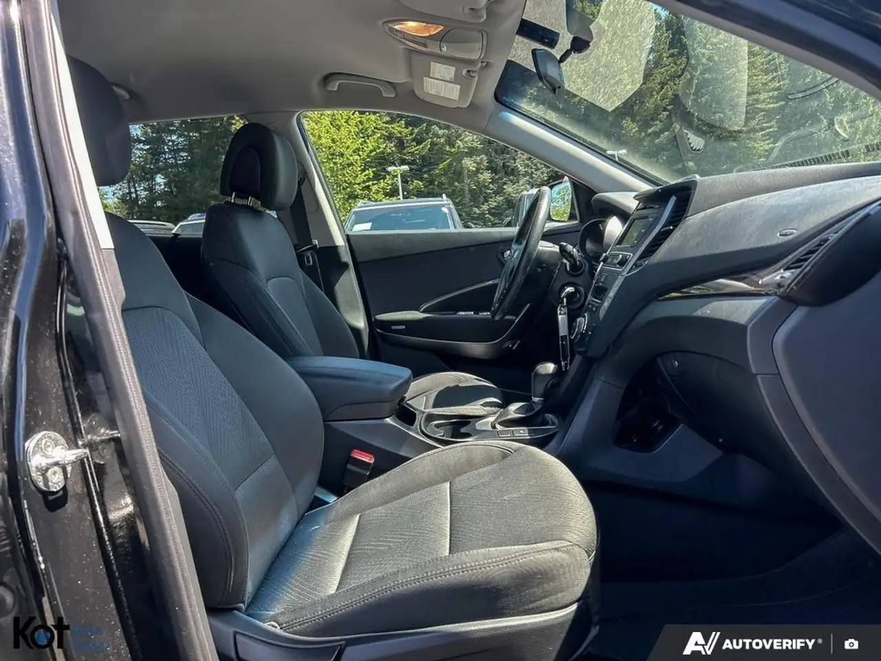 Hyundai SANTA FE photo Hyundai SANTA FE