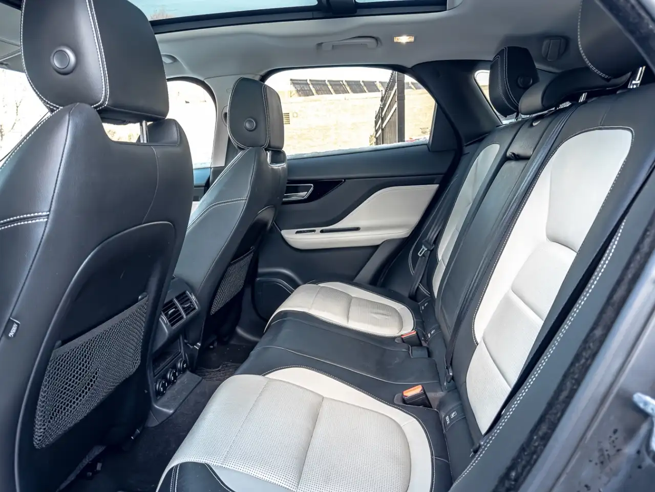 Jaguar F-Pace снимка Jaguar F-Pace