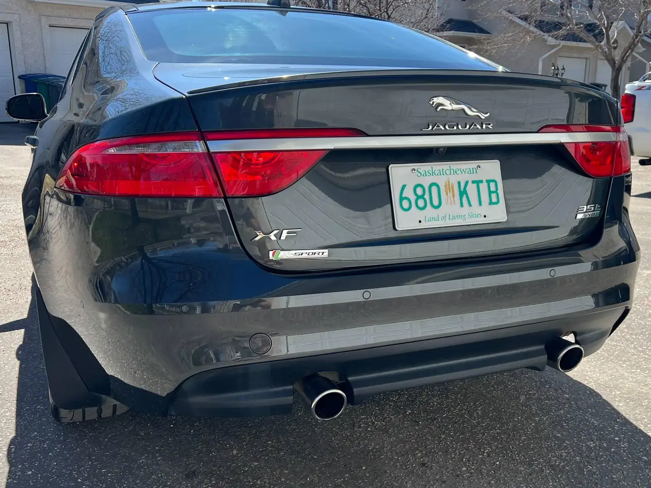 Jaguar XF photo Jaguar XF