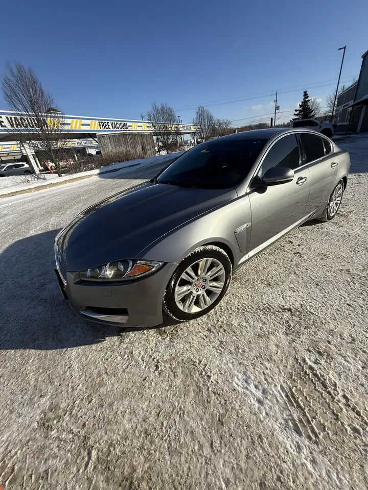 Jaguar XF снимка Jaguar XF