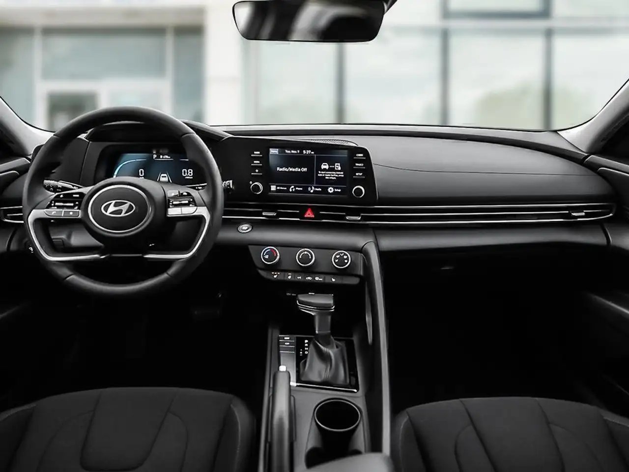 Hyundai ELANTRA снимка Hyundai ELANTRA