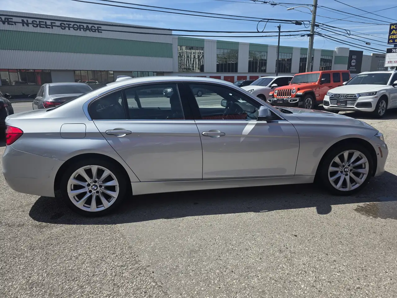 BMW 3 Series снимка BMW 3 Series