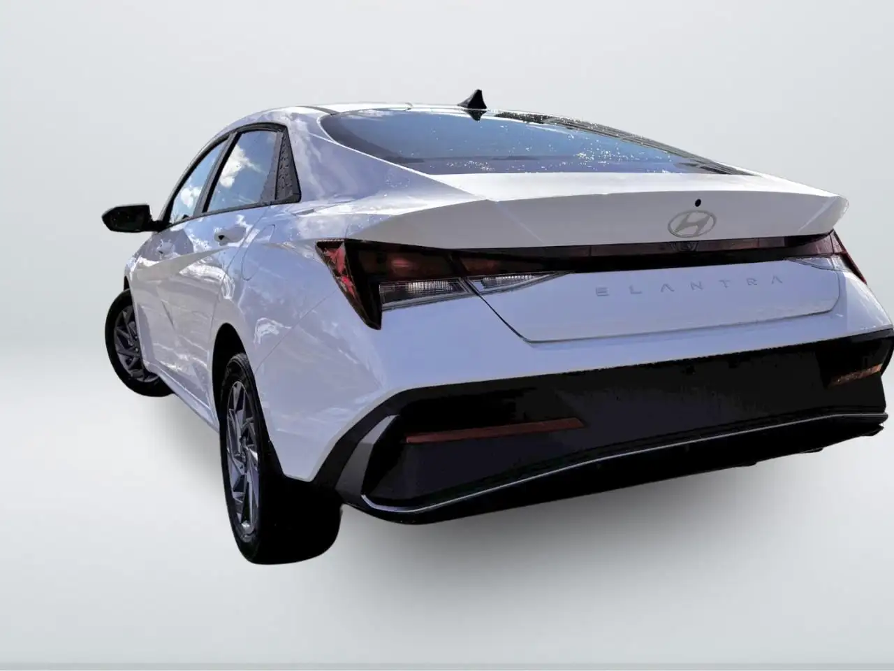 Hyundai ELANTRA снимка Hyundai ELANTRA