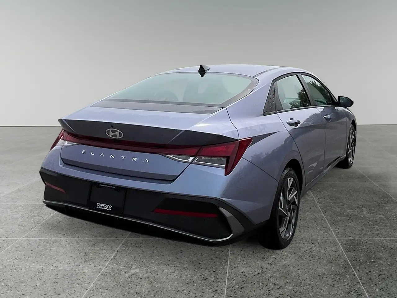 Hyundai ELANTRA photo Hyundai ELANTRA