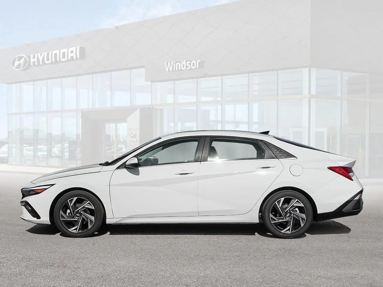 Hyundai ELANTRA photo Hyundai ELANTRA