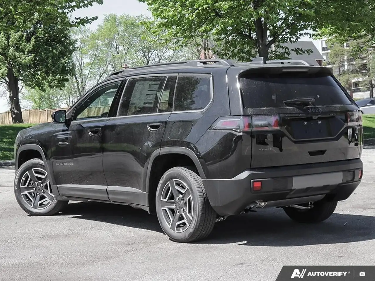 Jeep Cherokee снимка Jeep Cherokee