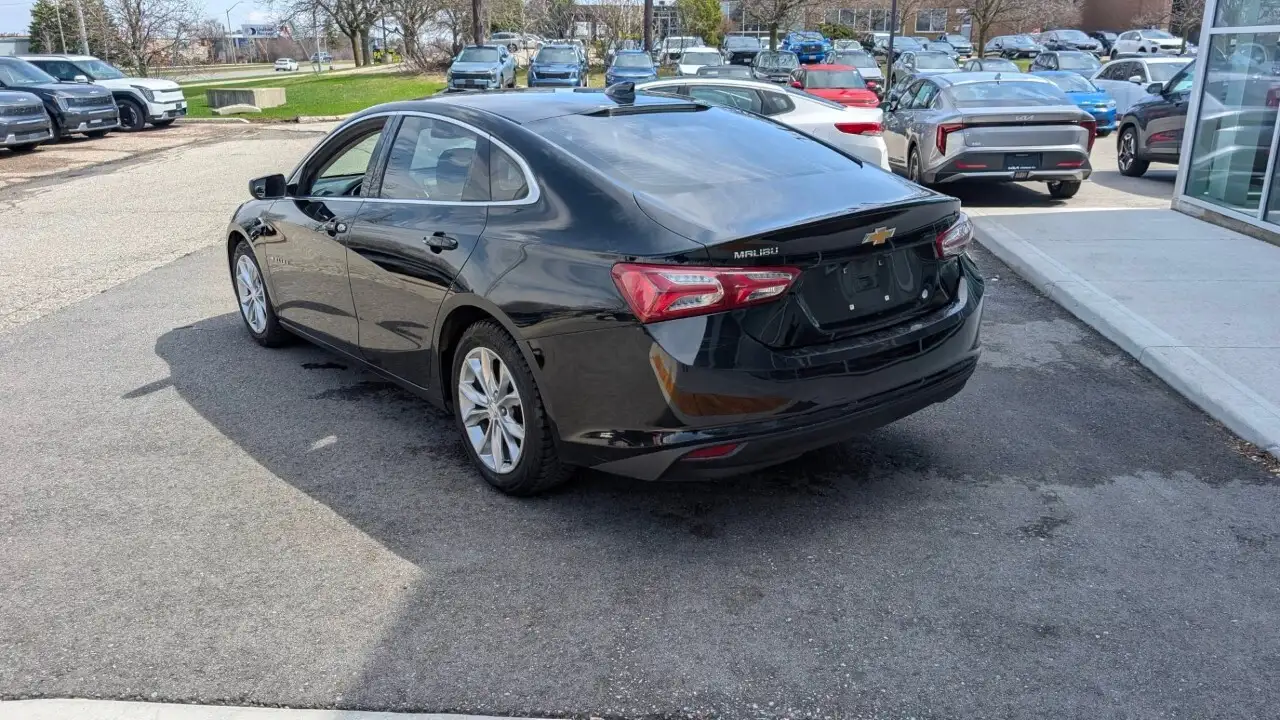 Chevrolet Malibu снимка Chevrolet Malibu