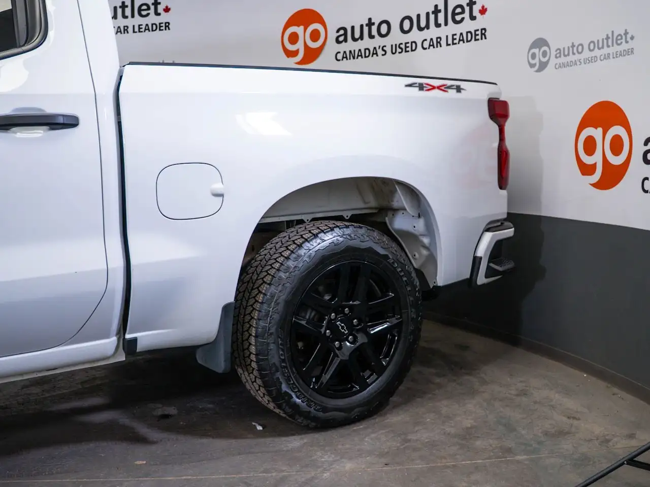 Chevrolet Silverado 1500 photo Chevrolet Silverado 1500