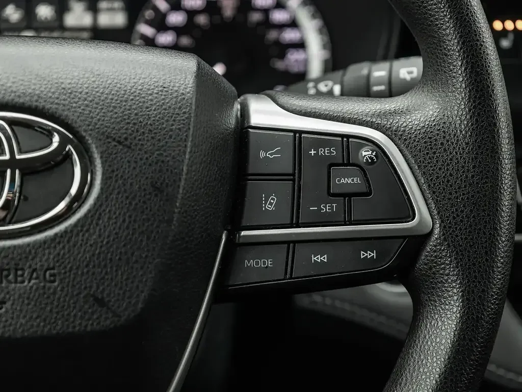 Toyota Highlander снимка Toyota Highlander