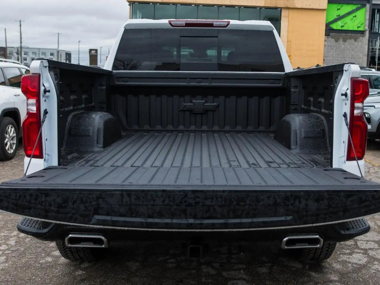 Chevrolet Silverado 1500 снимка Chevrolet Silverado 1500