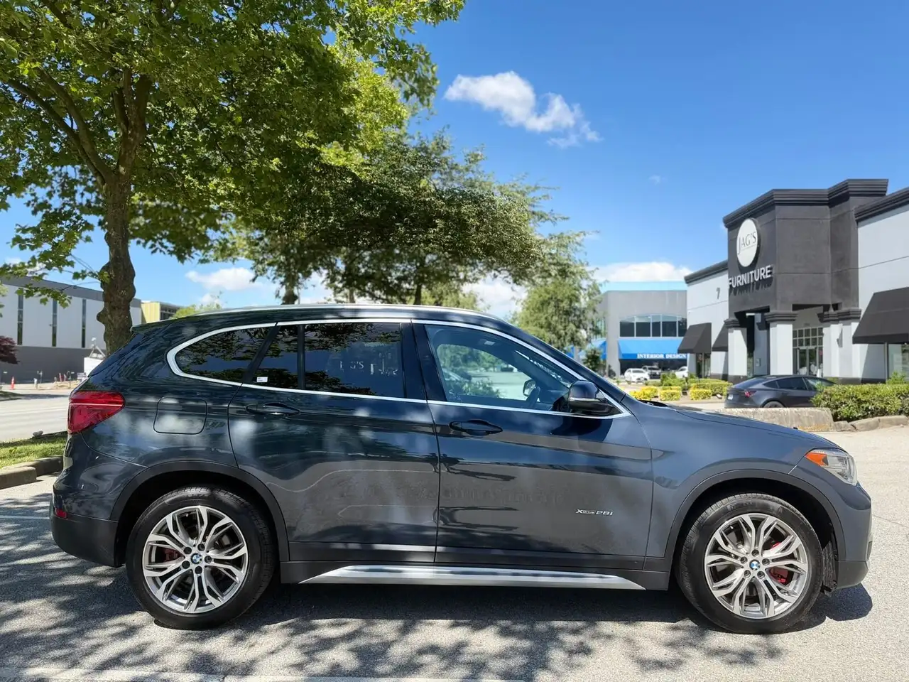 BMW X1 photo BMW X1