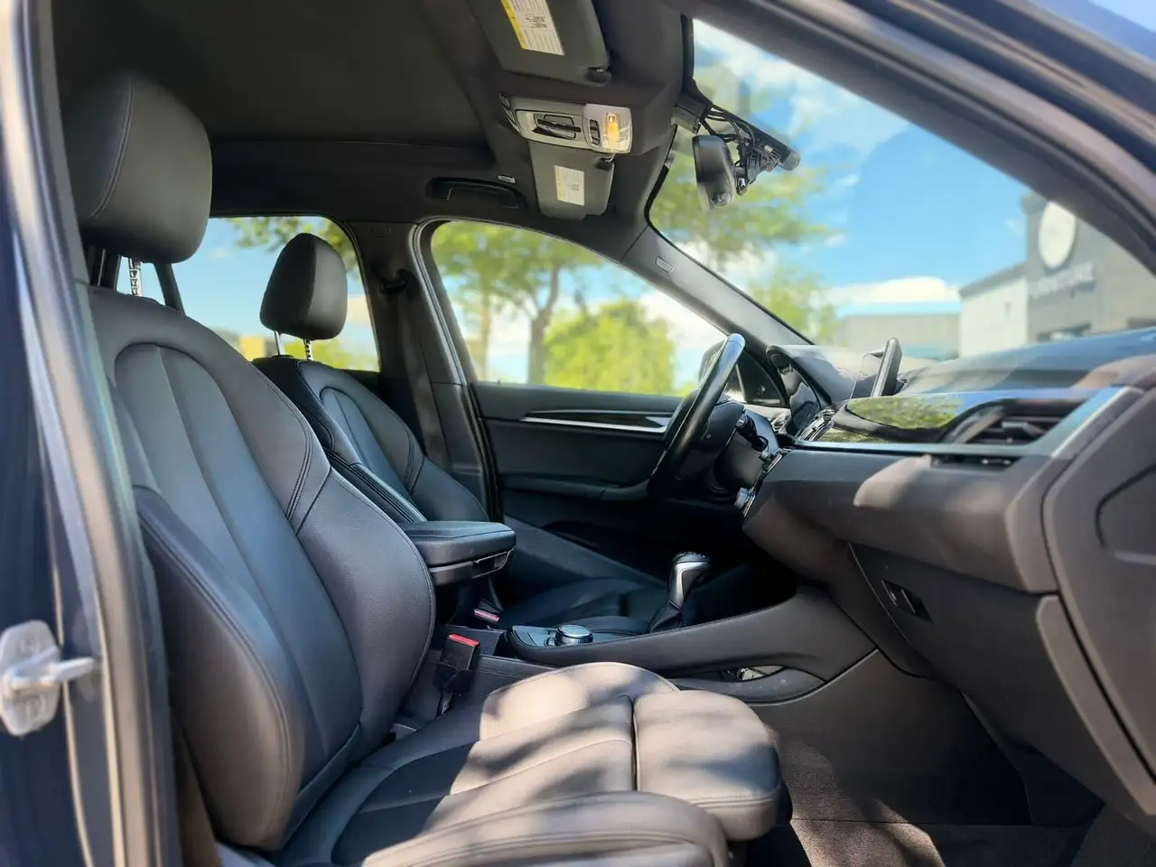BMW X1 photo BMW X1