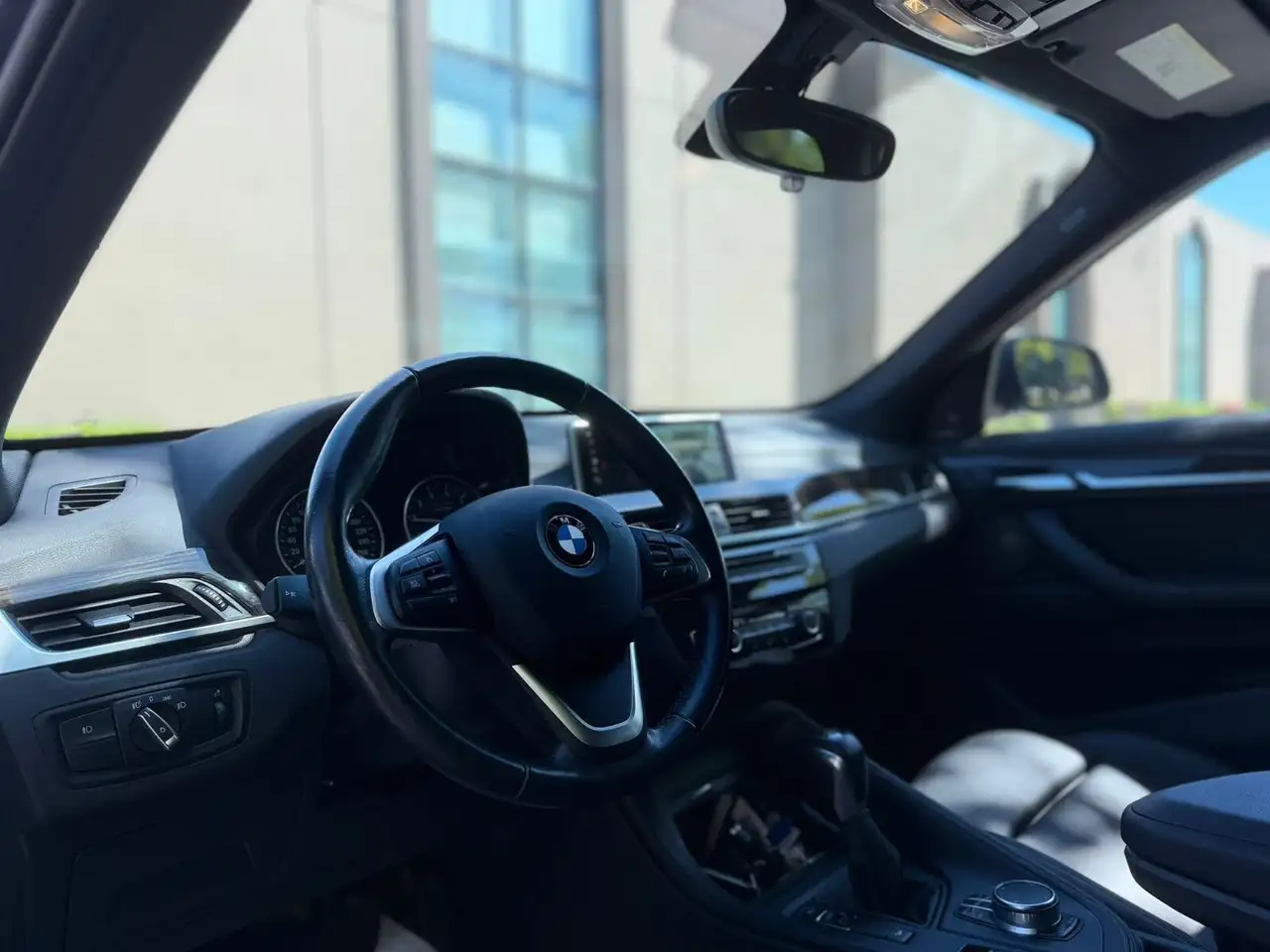 BMW X1 photo BMW X1