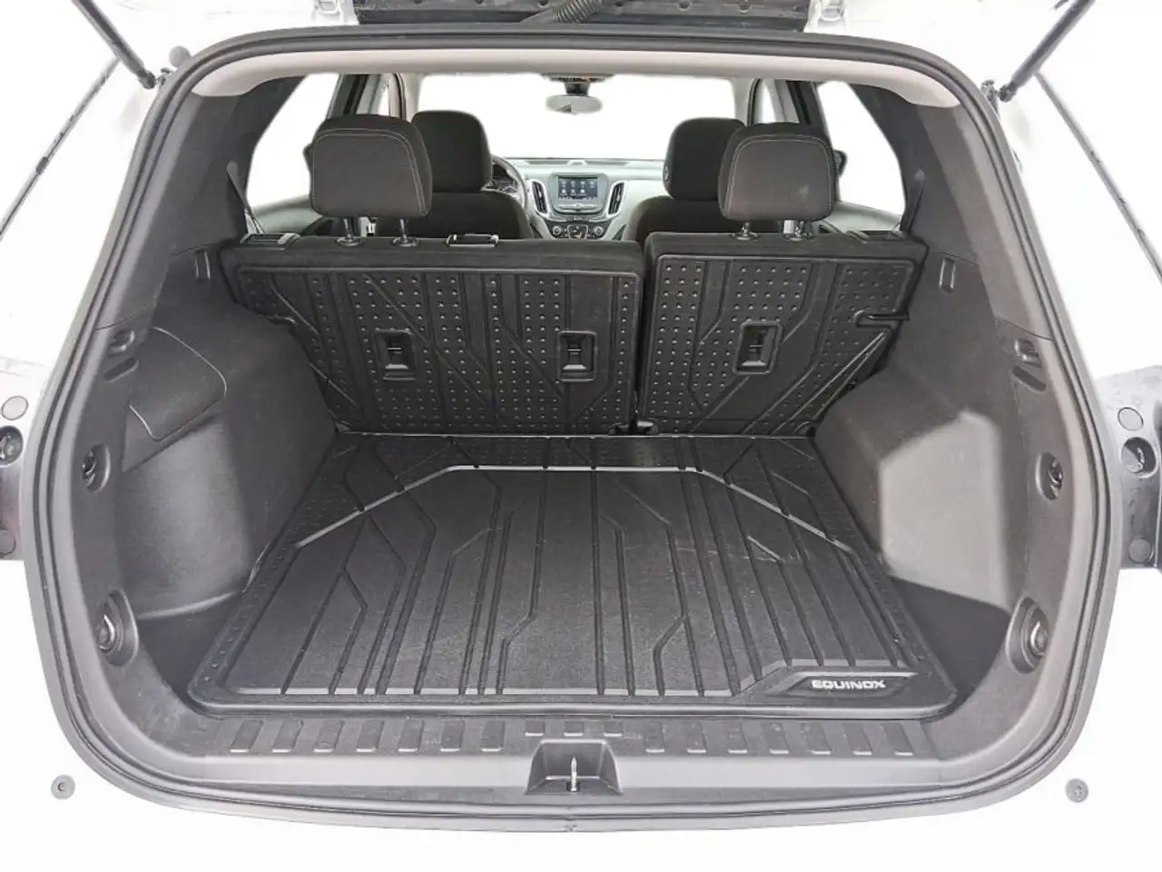 Chevrolet Equinox снимка Chevrolet Equinox