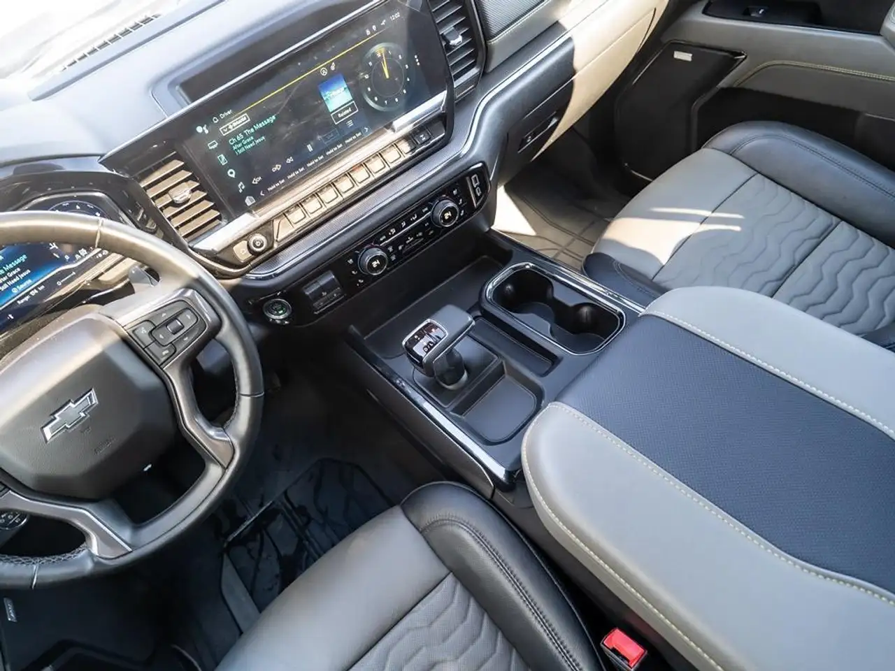 Chevrolet Silverado 1500 снимка Chevrolet Silverado 1500