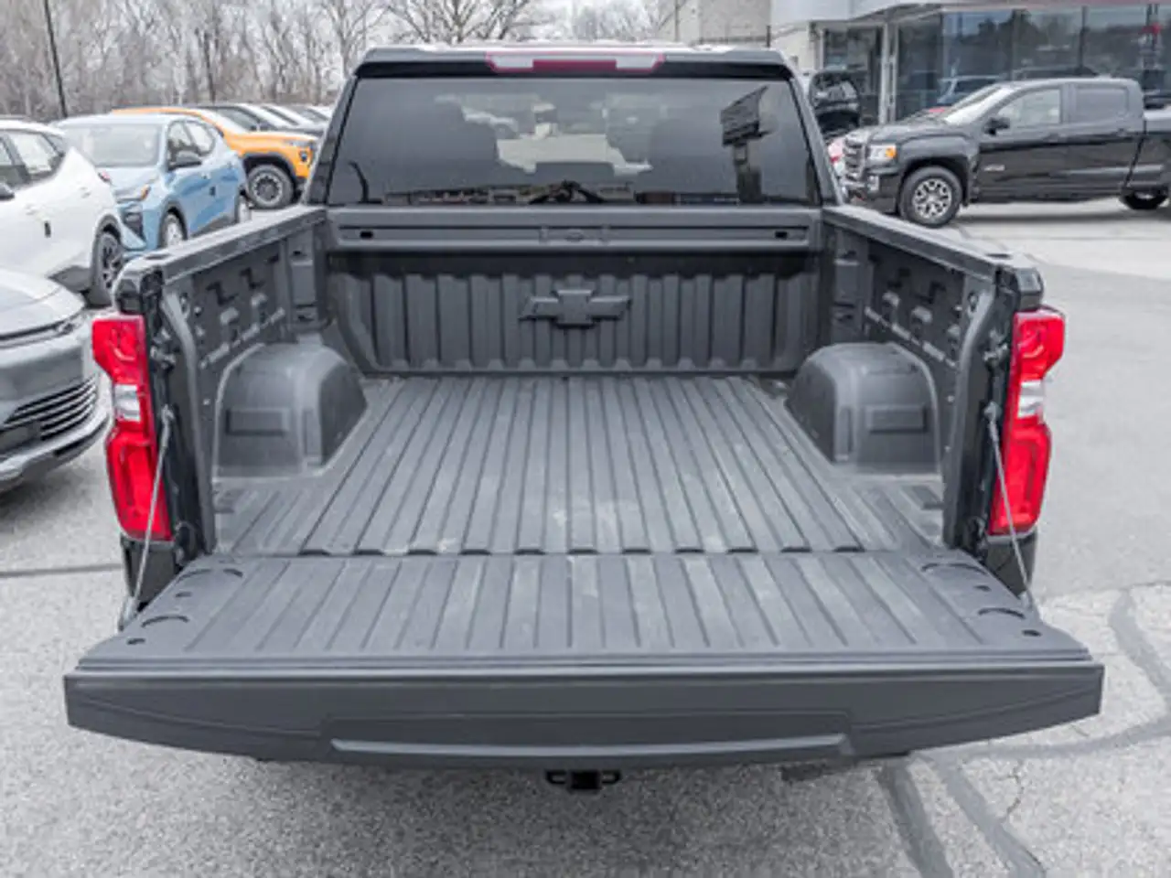 Chevrolet Silverado 1500 снимка Chevrolet Silverado 1500
