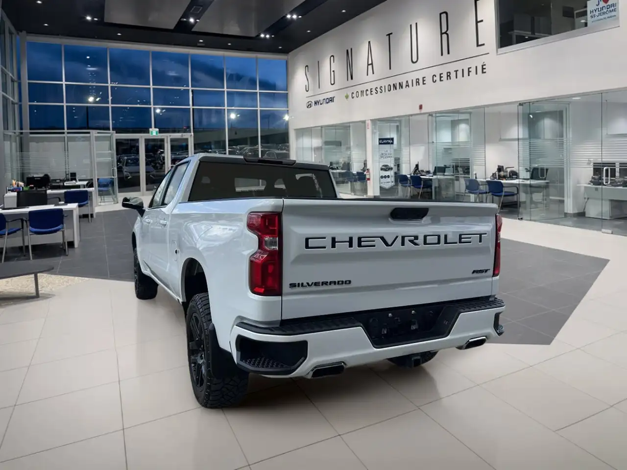 Chevrolet Silverado 1500 снимка Chevrolet Silverado 1500