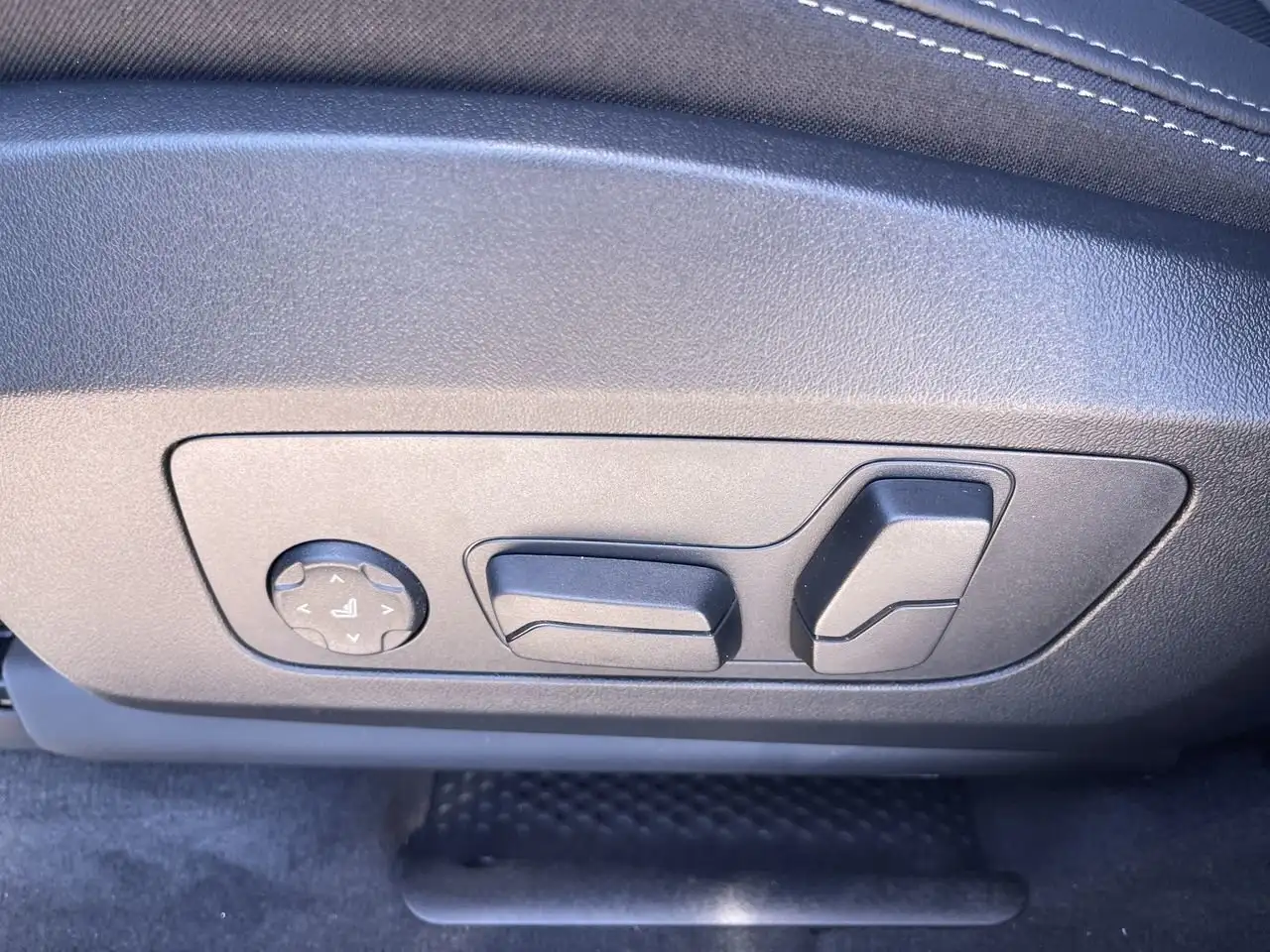BMW X1 снимка BMW X1