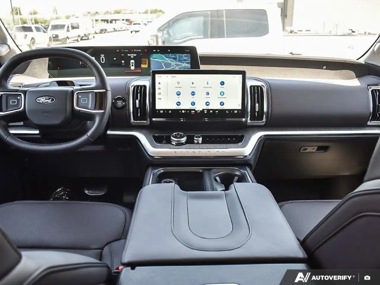 Ford Expedition снимка Ford Expedition
