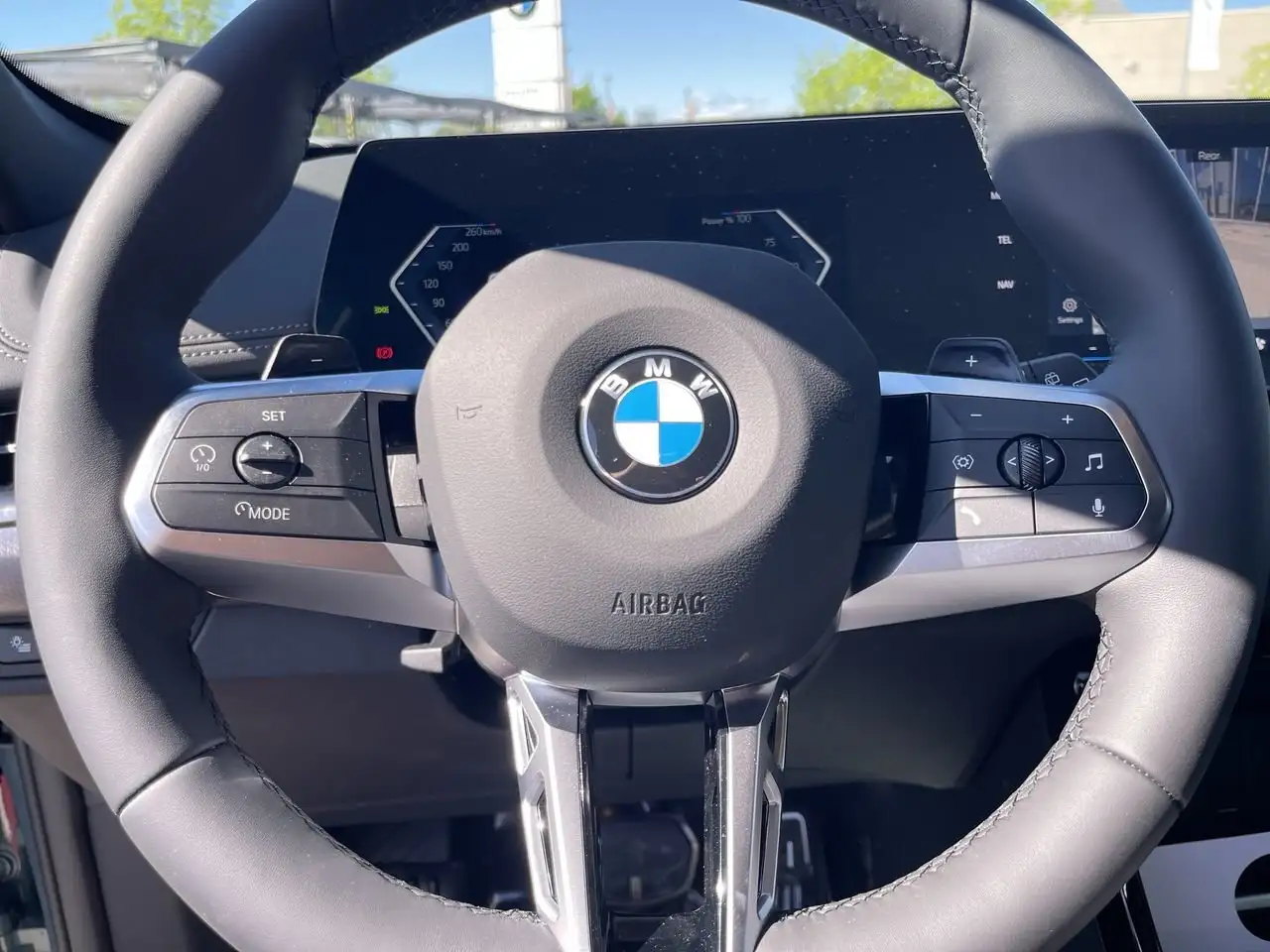 BMW X1 снимка BMW X1
