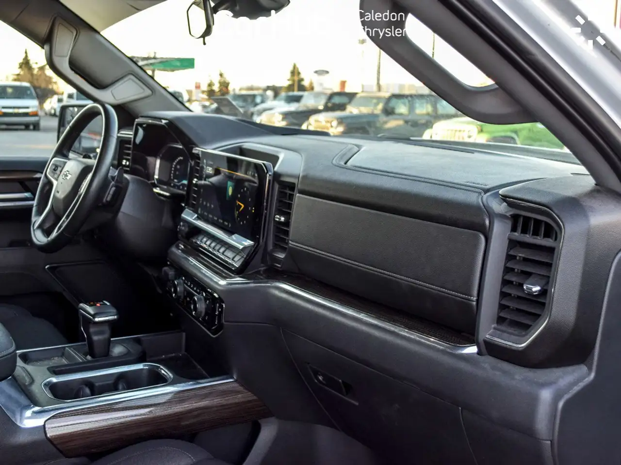 Chevrolet Silverado 1500 снимка Chevrolet Silverado 1500