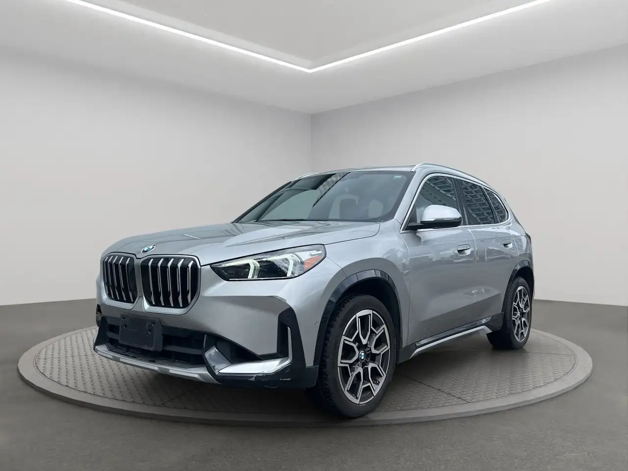 2023 BMW X1