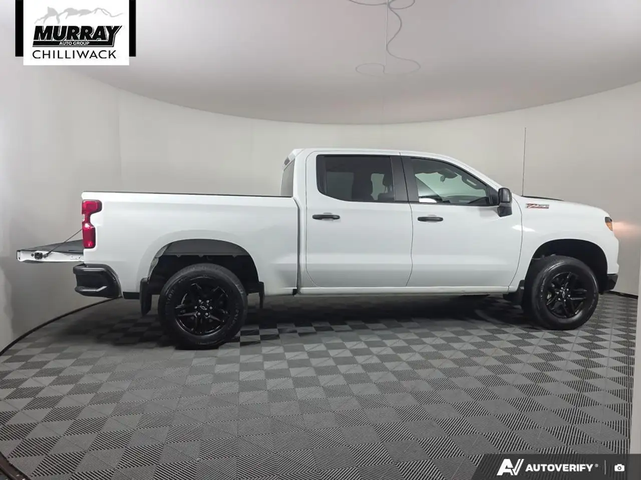 Chevrolet Silverado 1500 снимка Chevrolet Silverado 1500