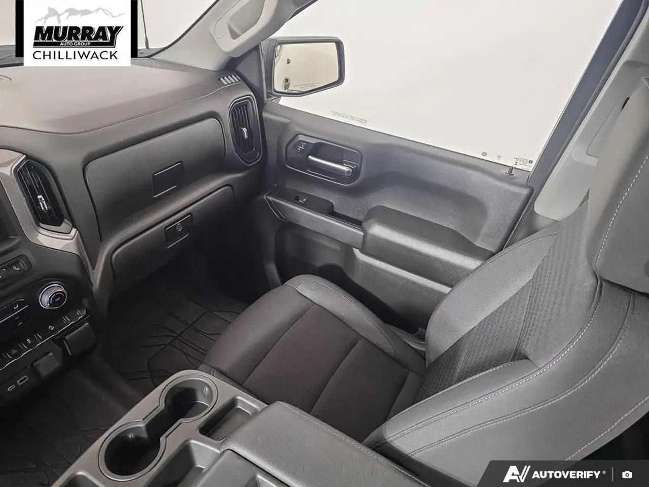 Chevrolet Silverado 1500 снимка Chevrolet Silverado 1500