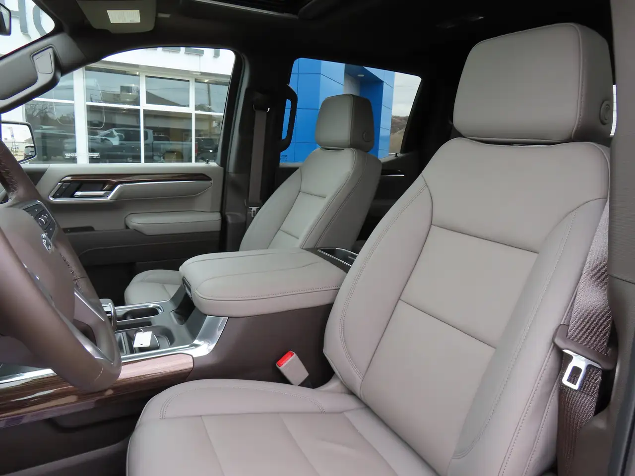Chevrolet Silverado 1500 снимка Chevrolet Silverado 1500