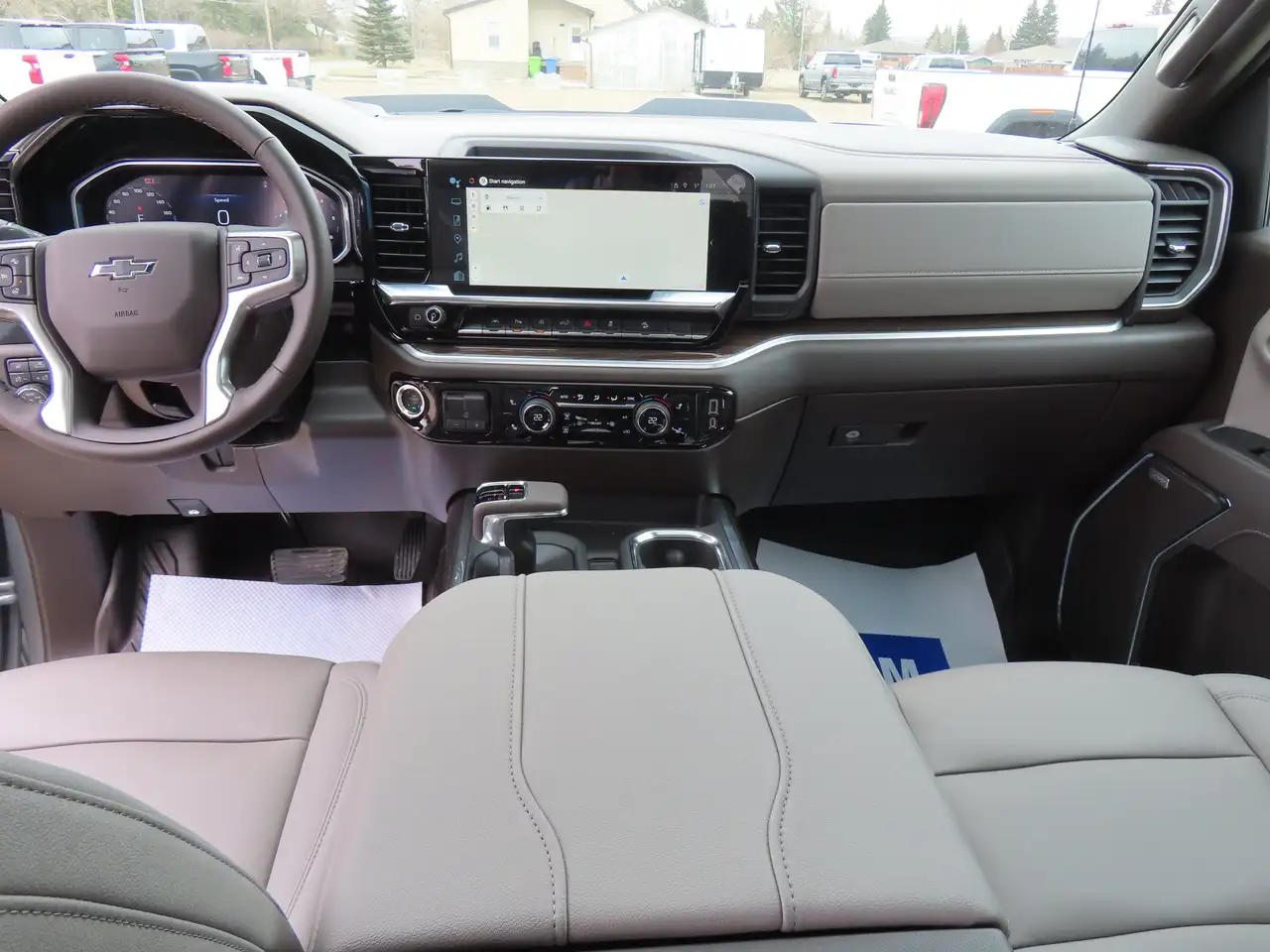 Chevrolet Silverado 1500 снимка Chevrolet Silverado 1500