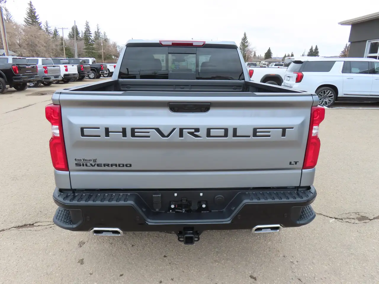 Chevrolet Silverado 1500 снимка Chevrolet Silverado 1500