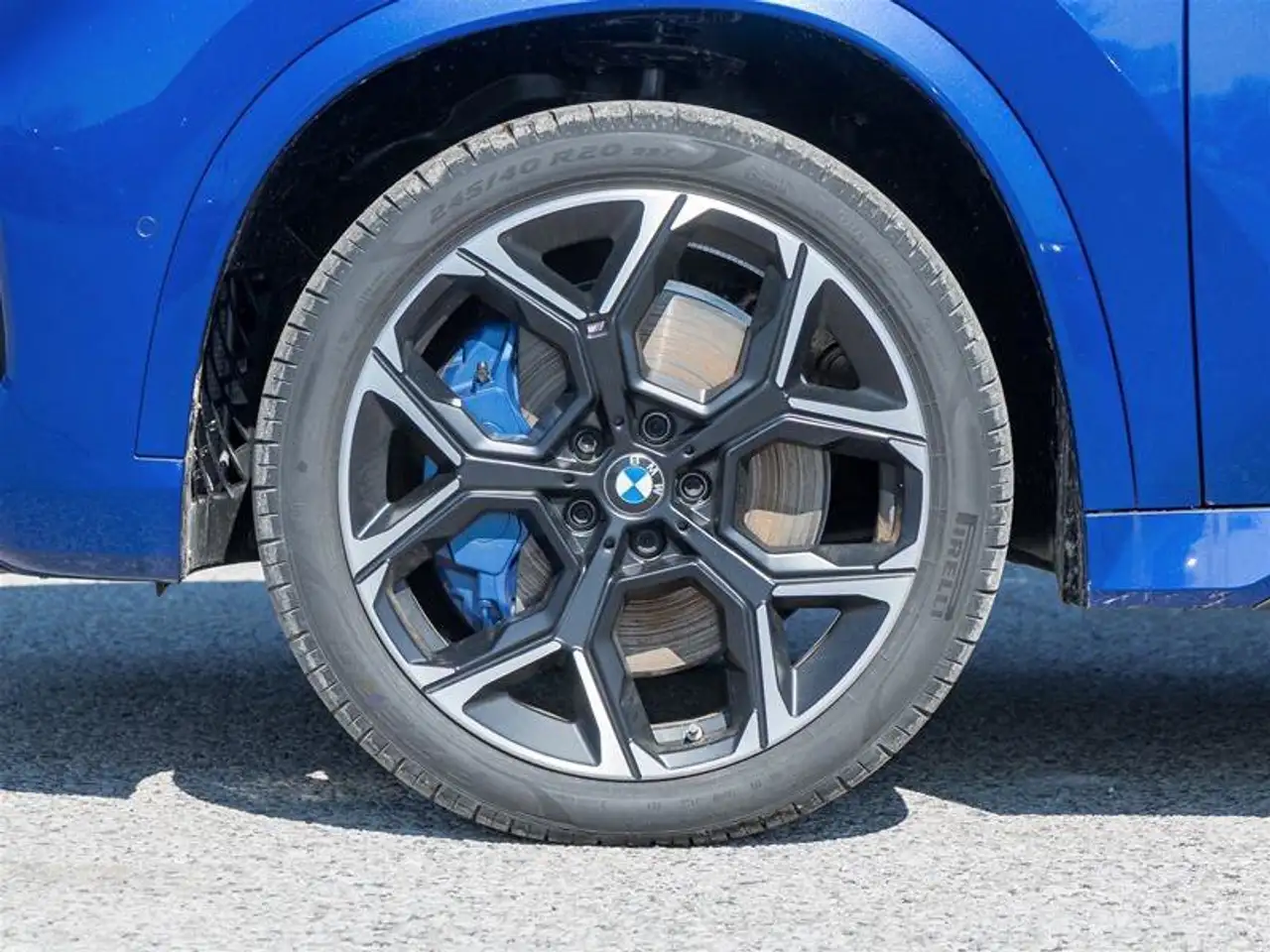 BMW X1 снимка BMW X1