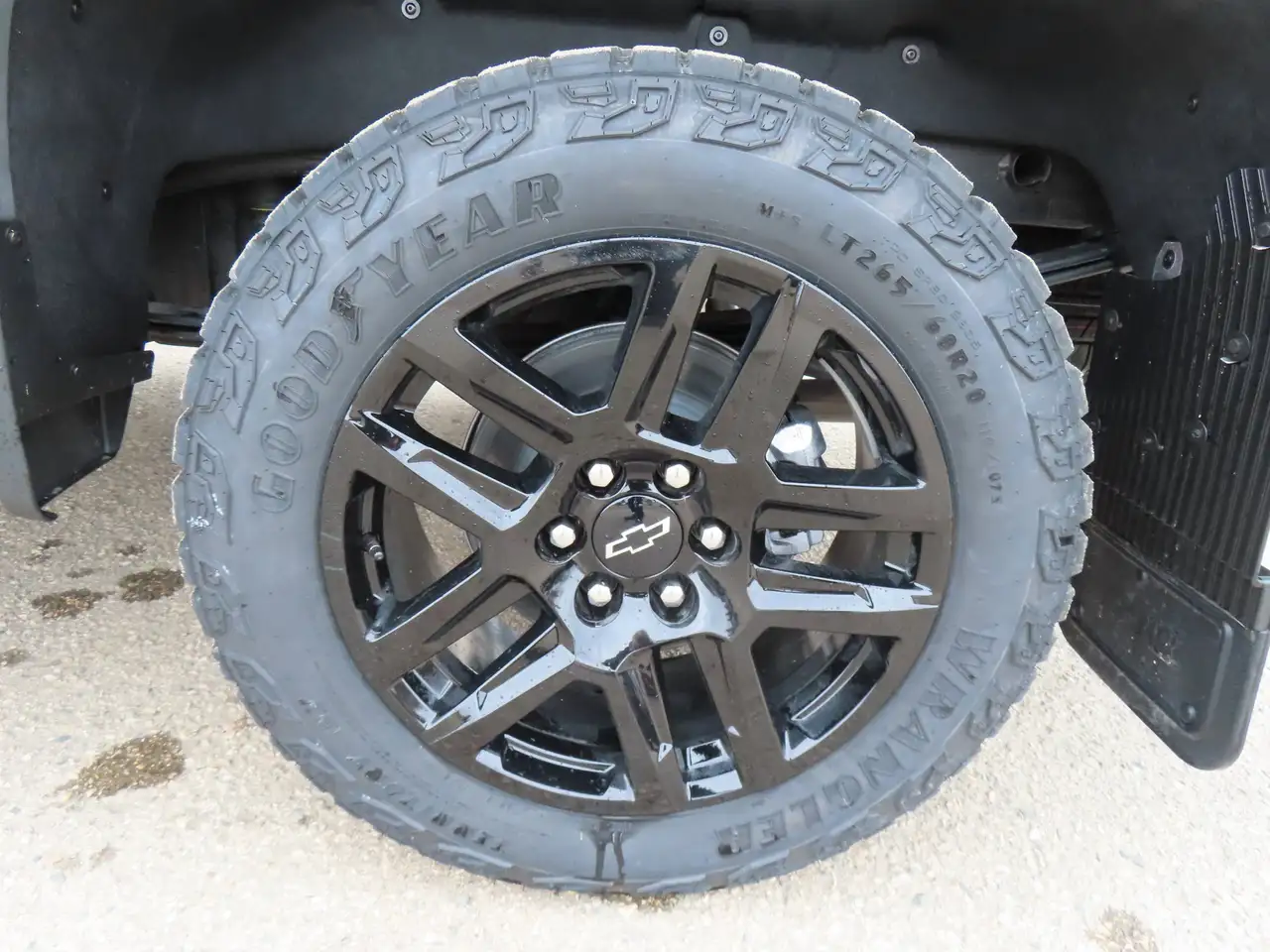 Chevrolet Silverado 1500 снимка Chevrolet Silverado 1500
