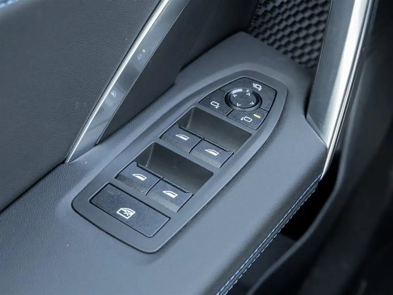 BMW X1 снимка BMW X1