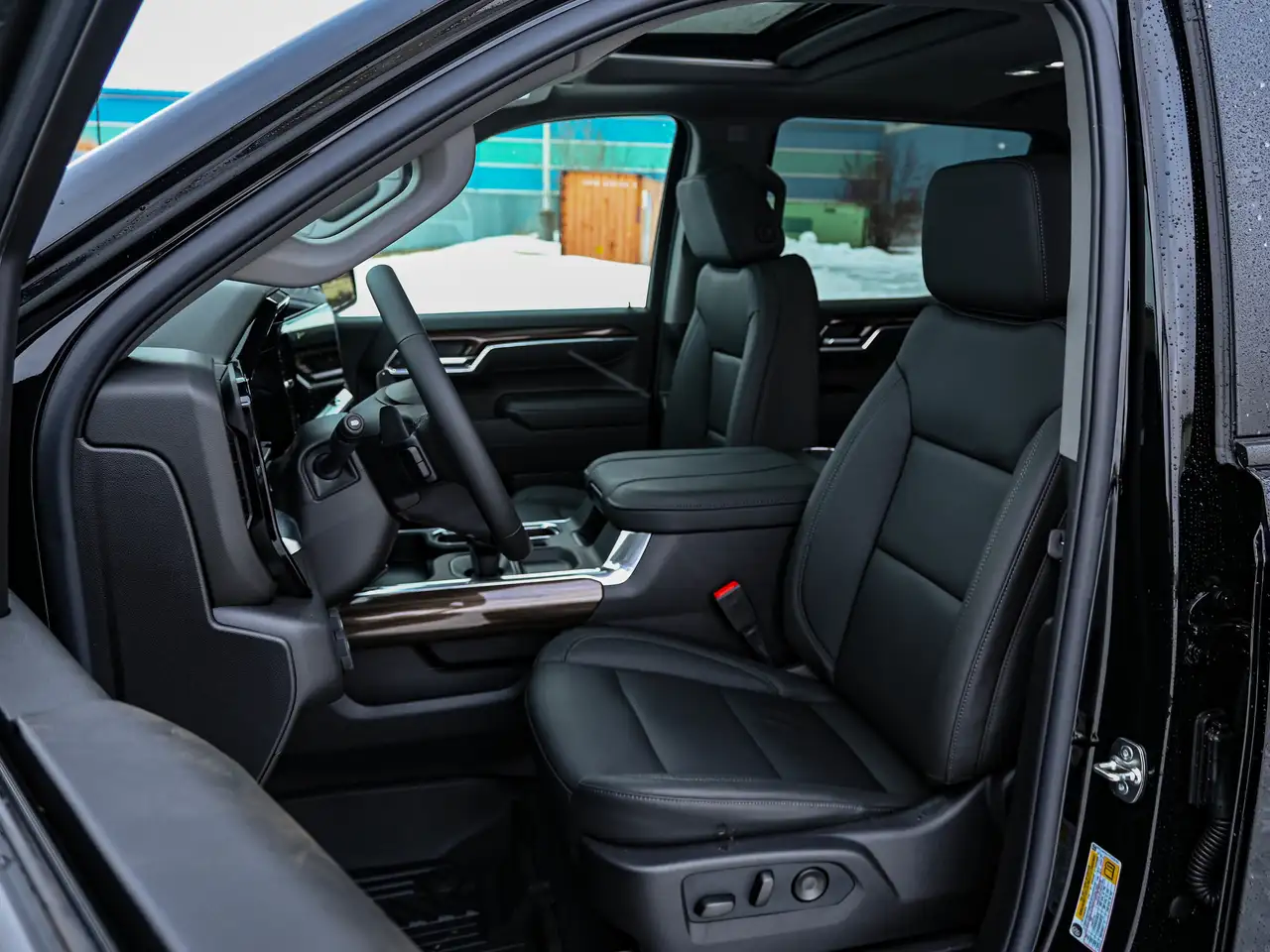 Chevrolet Silverado 1500 photo Chevrolet Silverado 1500