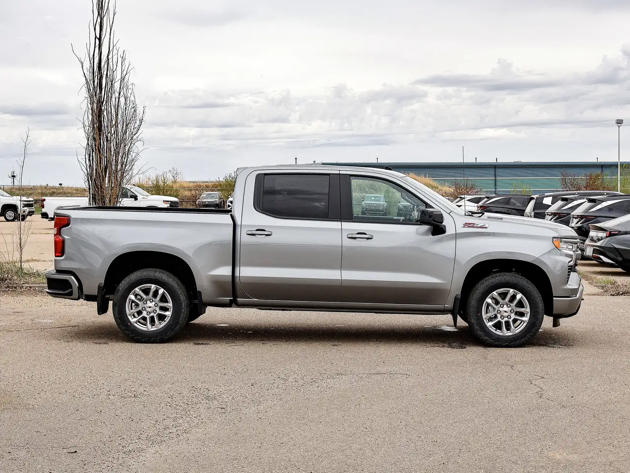 Chevrolet Silverado 1500 снимка Chevrolet Silverado 1500