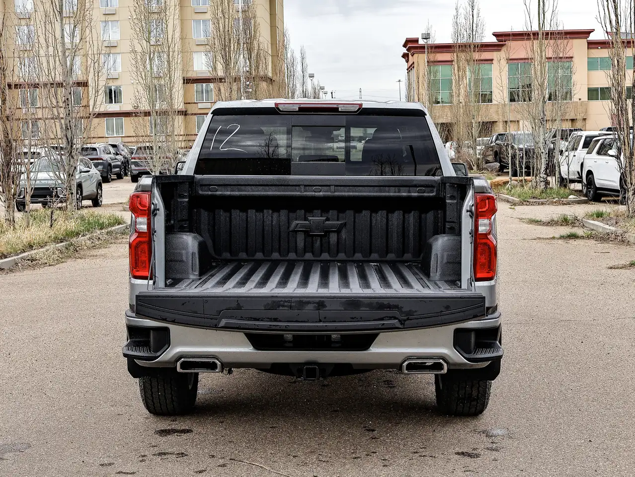 Chevrolet Silverado 1500 снимка Chevrolet Silverado 1500