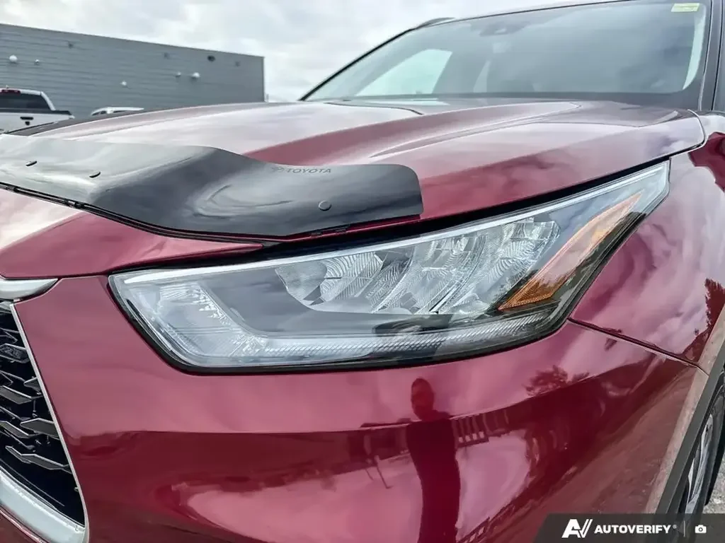 Toyota Highlander снимка Toyota Highlander