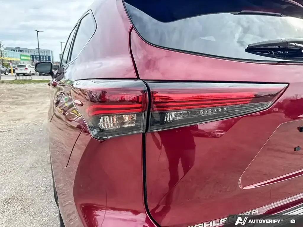 Toyota Highlander снимка Toyota Highlander