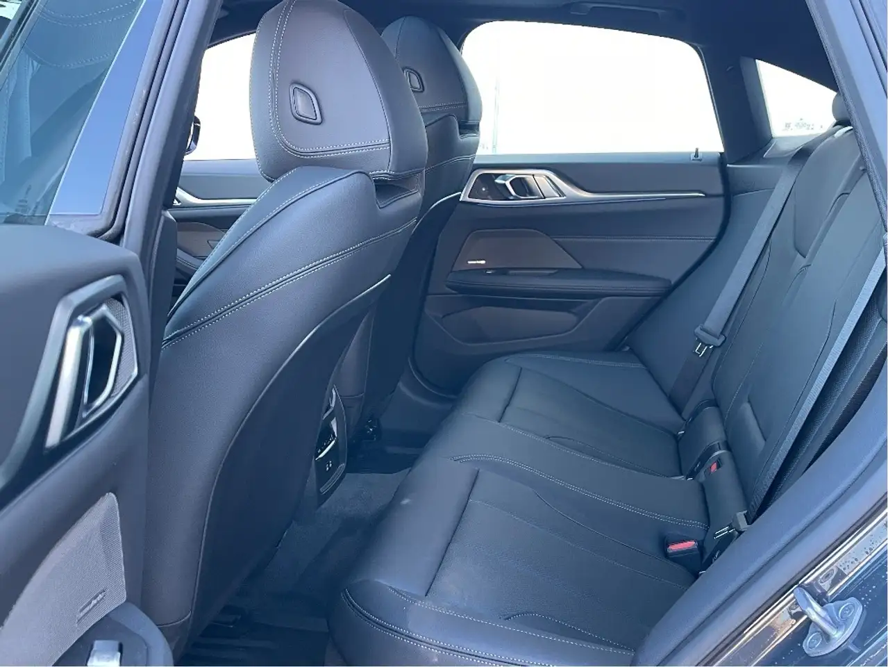 BMW i4 снимка BMW i4