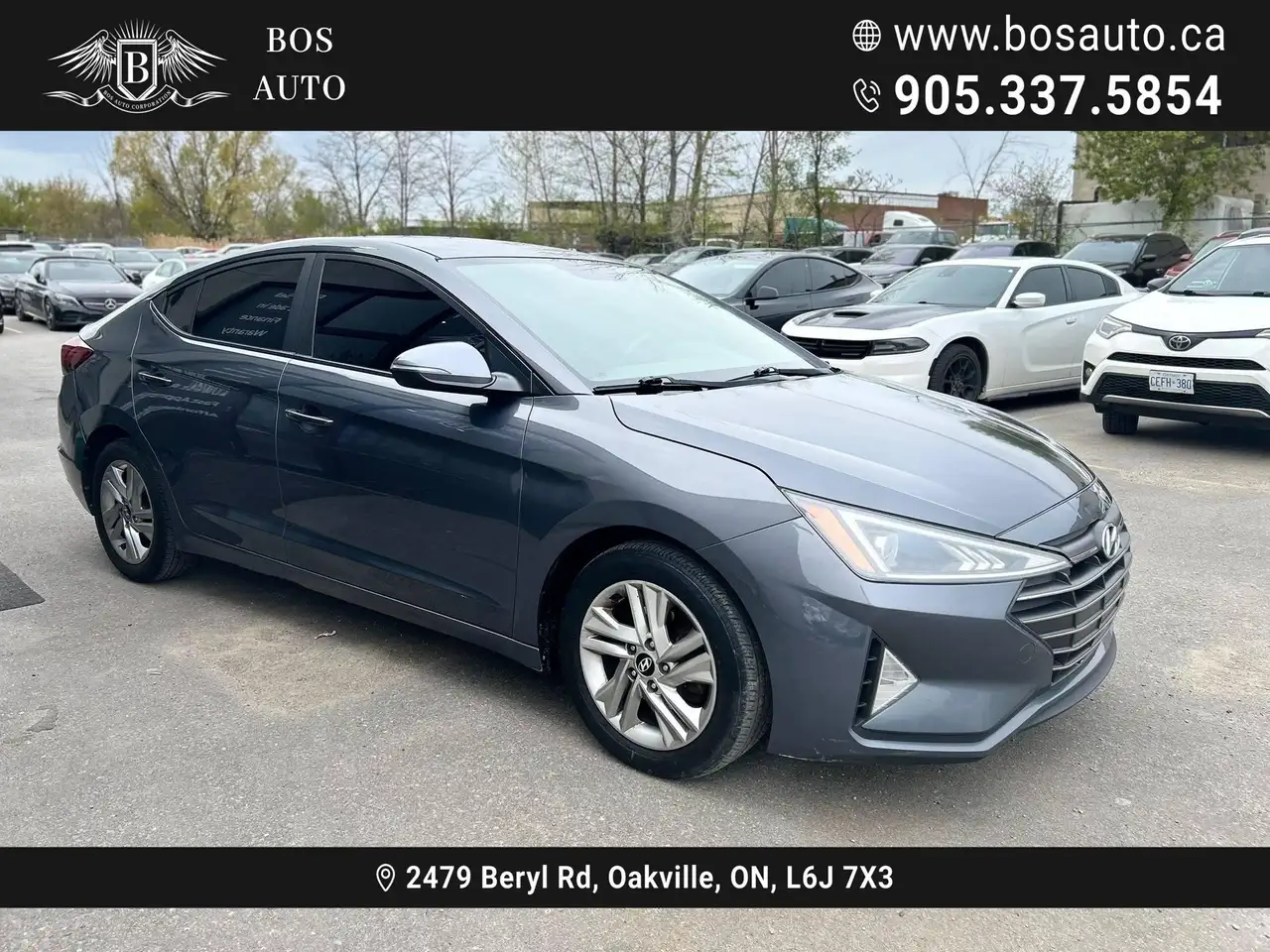 Hyundai ELANTRA photo Hyundai ELANTRA