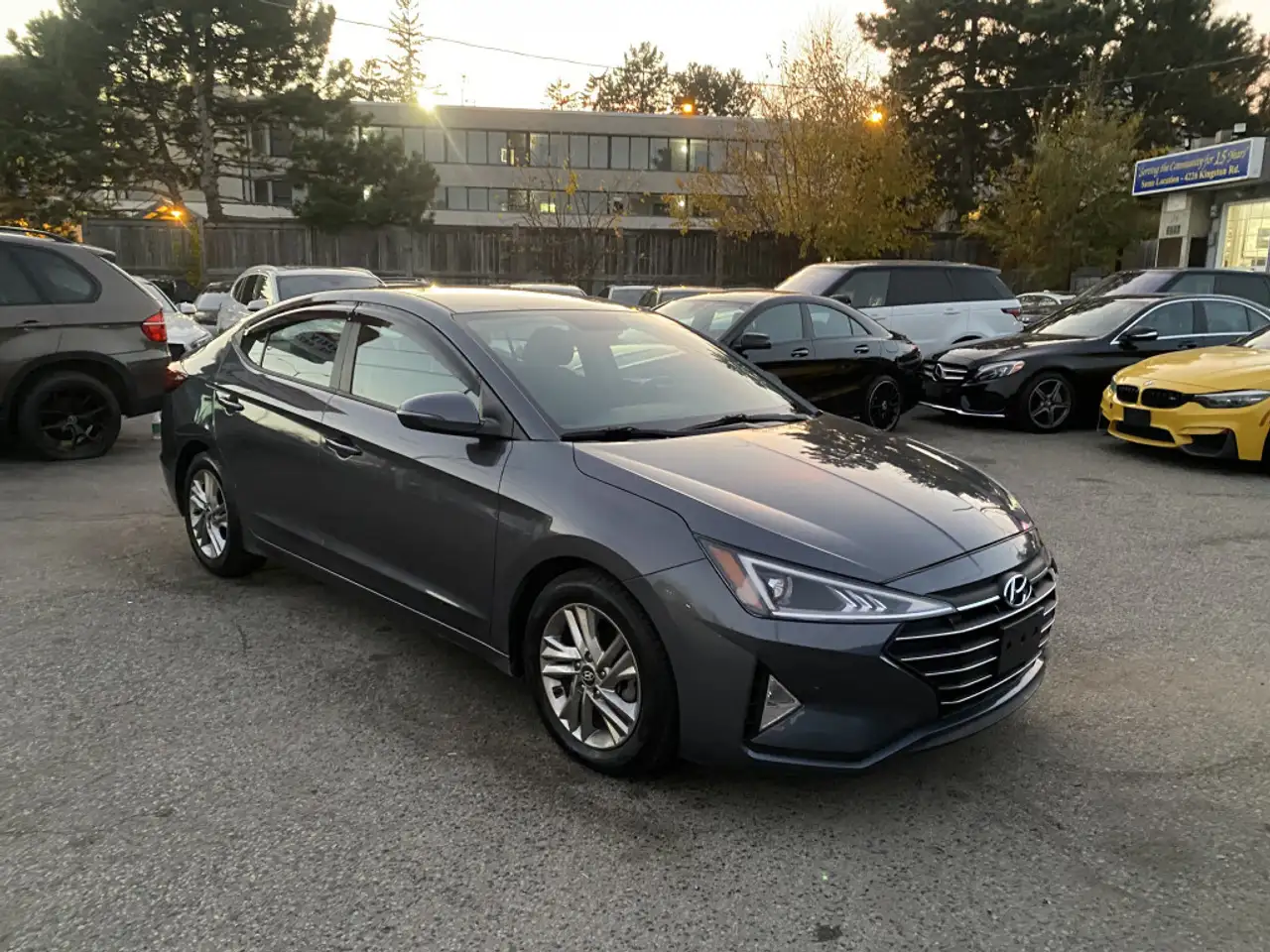 Hyundai ELANTRA снимка Hyundai ELANTRA