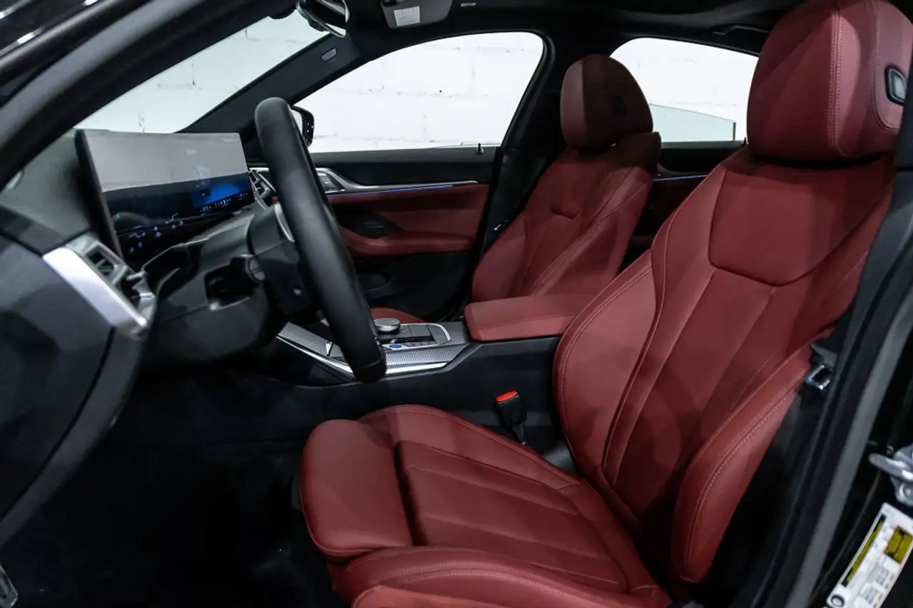 BMW i4 photo BMW i4
