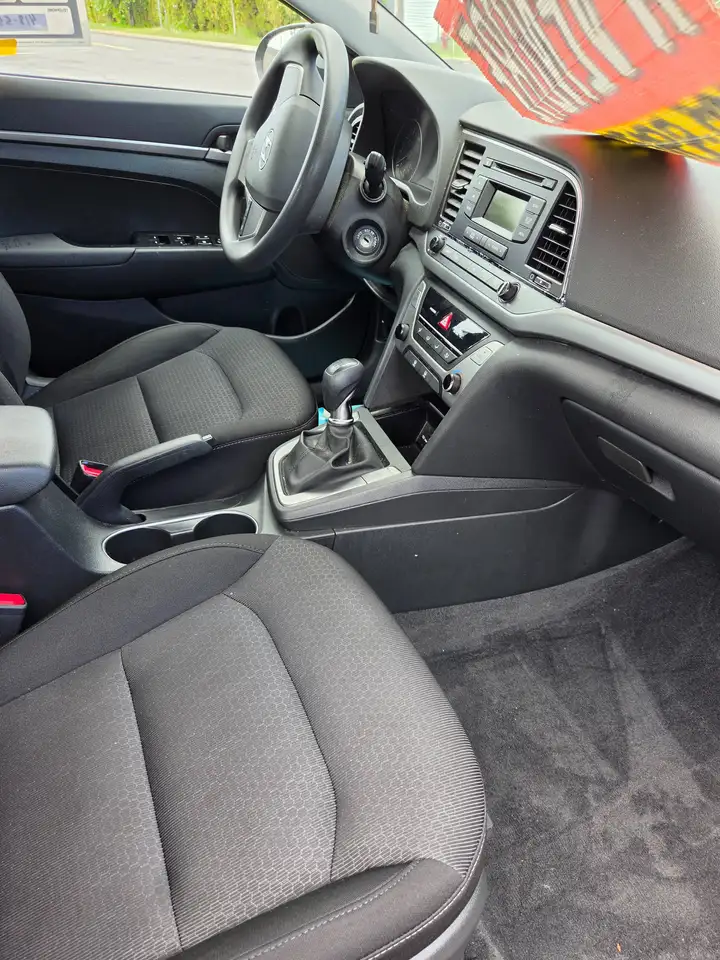 2017 Hyundai ELANTRA