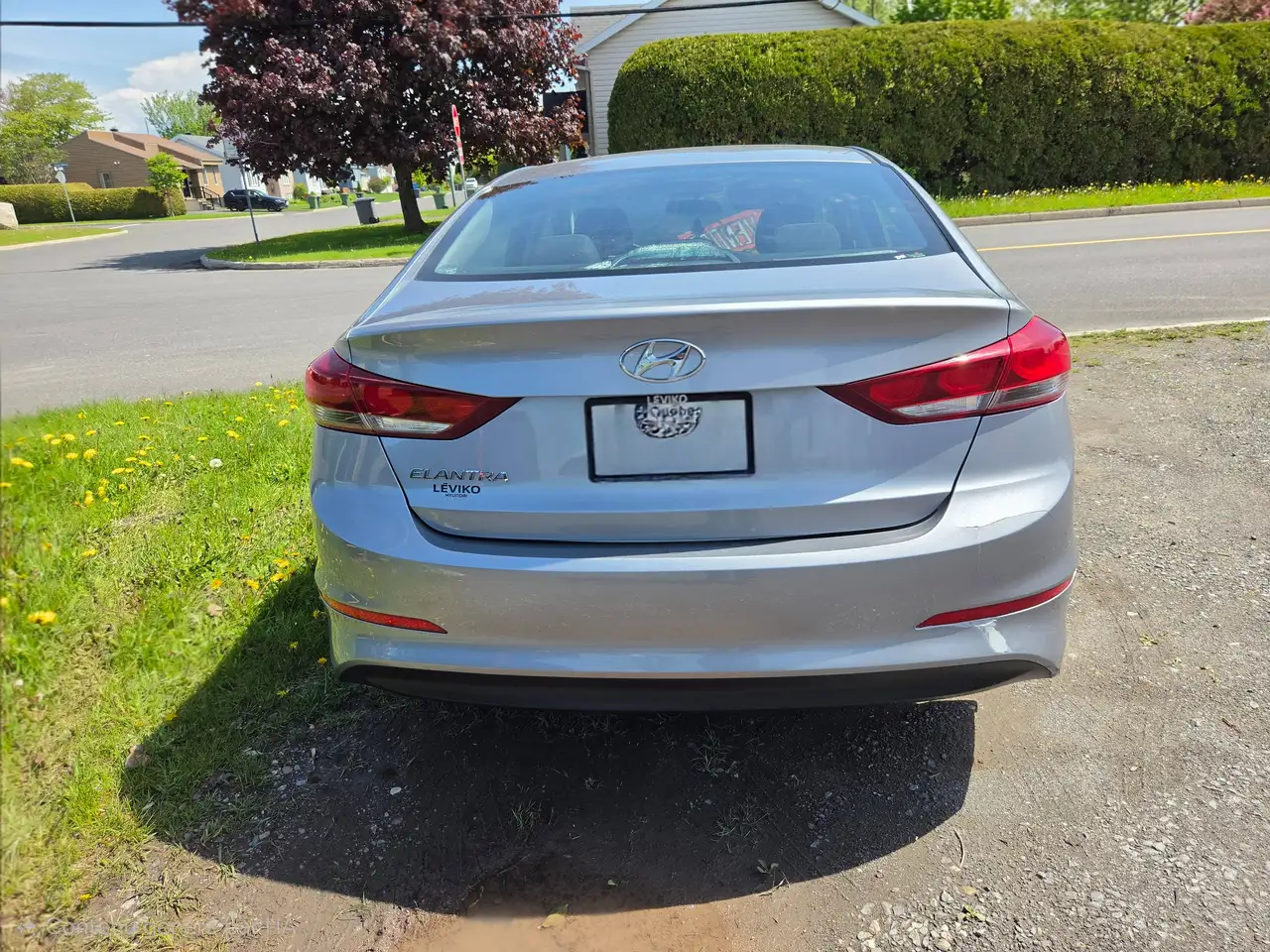 Hyundai ELANTRA снимка Hyundai ELANTRA