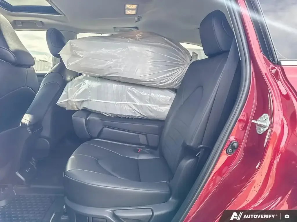 Toyota Highlander снимка Toyota Highlander