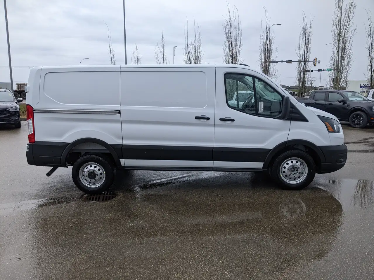 Ford Transit Cargo Van снимка Ford Transit Cargo Van